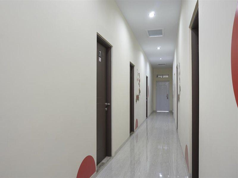 Super Oyo 90033 Dehome Family Melati Εξωτερικό φωτογραφία
